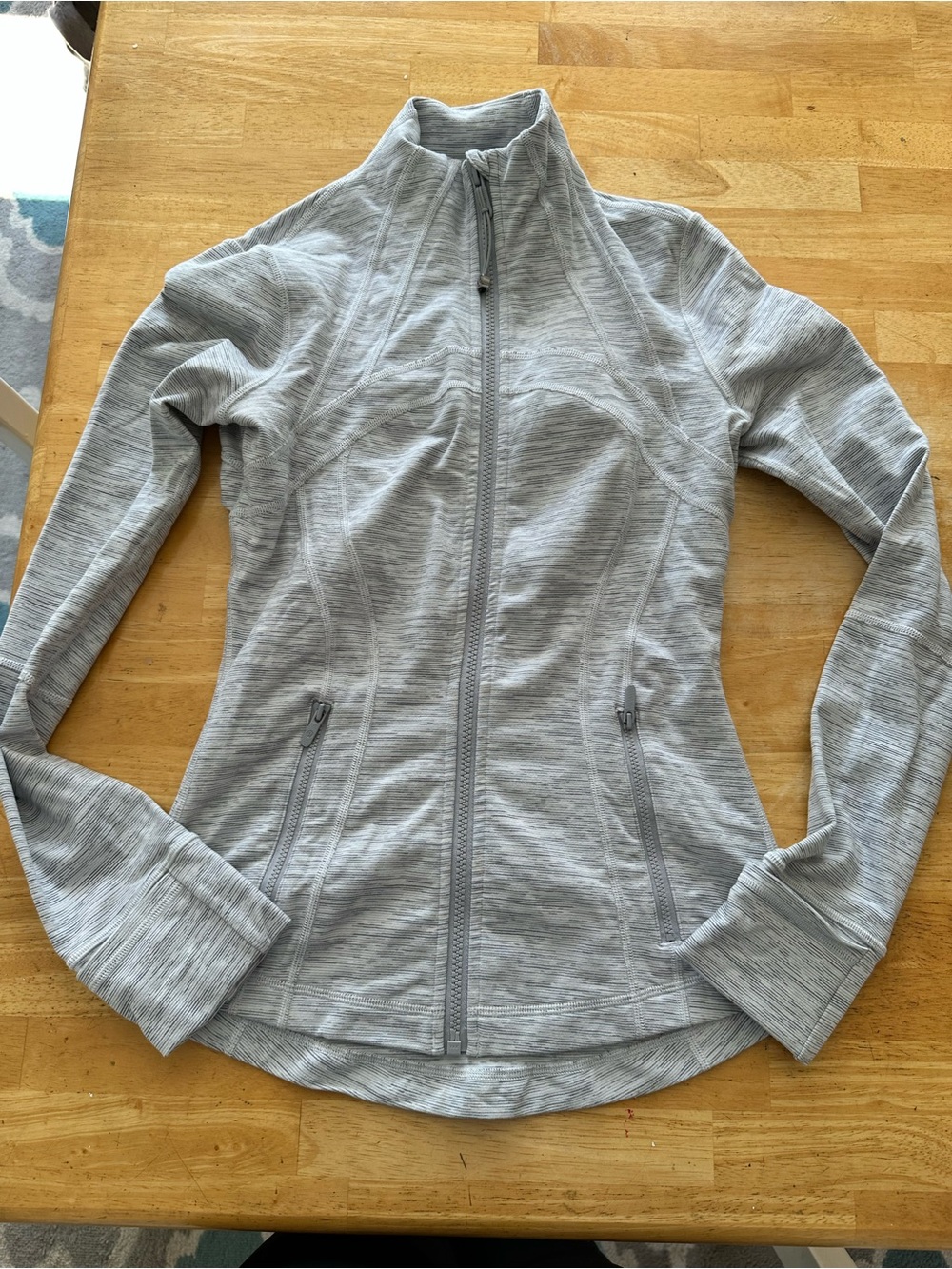 Lululemon define jacket size 4